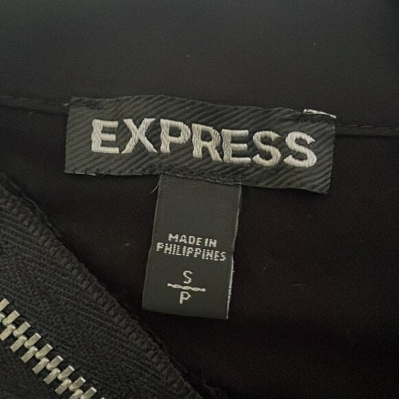 Express Lace Razorback Tank Top - Picture 4 of 7